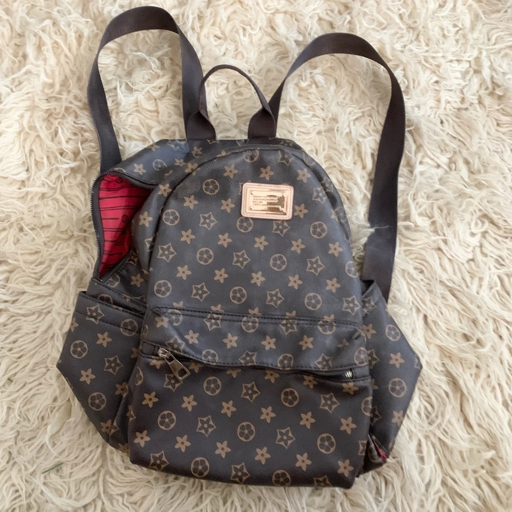 Backpack Brown & Tan Exterior Canvas & Red Inside Lining Gold Hardware - Picture 4 of 16
